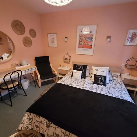 Le Relais Du Chateau Oiron Esterno foto